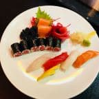 Best 3. 4 pcs Sashimi, 4 pcs Sushi with Tuna Roll (Lunch) in Middle Village, NY